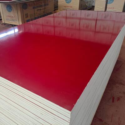 Giá tốt. Ván ép biển phủ phim màu đỏ Ván ép cốp pha bê tông 1250 * 2500 để chống ẩm và độ bền trực tuyến